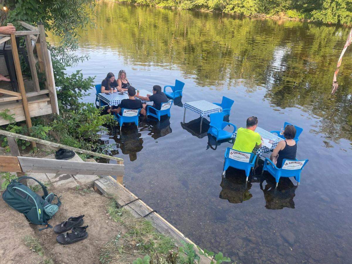 Tonneau Herbergement Insolite Au Camping Des Nieres Ebreuil Buitenkant foto